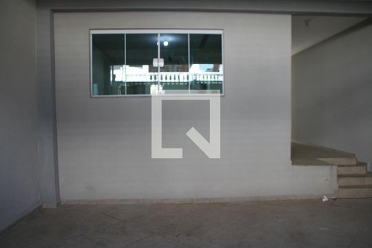 Fachada de casa à venda com 3 quartos, 110m² em Jardim Esmeralda, São Paulo