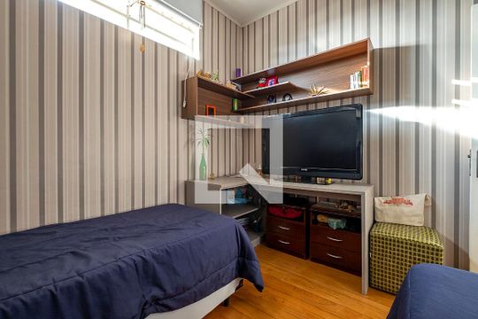 Casa 1 - Quarto 2 de casa à venda com 4 quartos, 500m² em Vila Madalena, São Paulo
