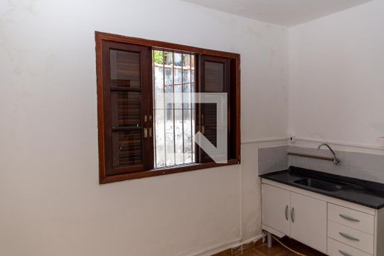 Cozinha de casa à venda com 1 quarto, 40m² em Taboão, Diadema