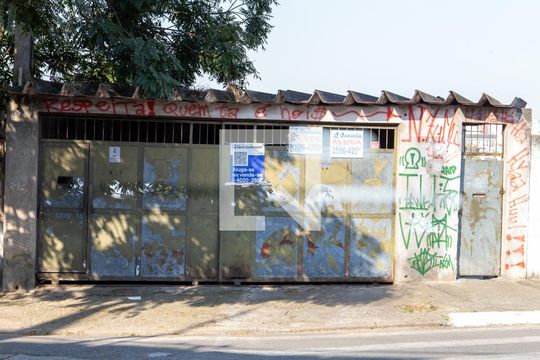 Fachada de casa à venda com 1 quarto, 40m² em Taboão, Diadema