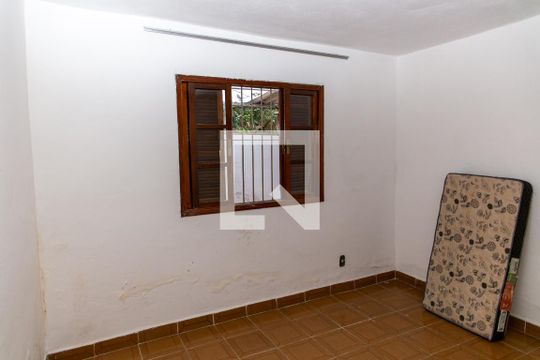 Quarto 1 de casa à venda com 1 quarto, 40m² em Taboão, Diadema