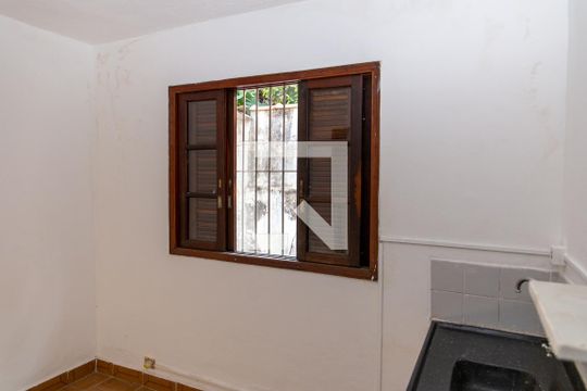 Cozinha de casa à venda com 1 quarto, 40m² em Taboão, Diadema