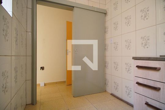Cozinha de apartamento para alugar com 1 quarto, 45m² em Cristo Redentor, Porto Alegre