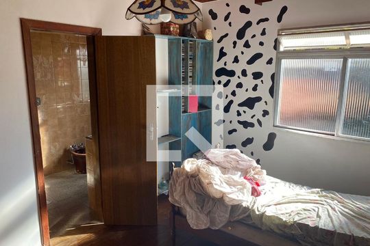 Casa à venda com 6 quartos, 200m² em Cruzeiro, Belo Horizonte