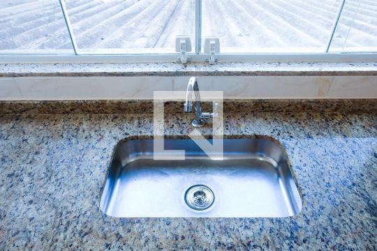 Cozinha de casa para alugar com 1 quarto, 40m² em Vila Príncipe de Gales, Santo André