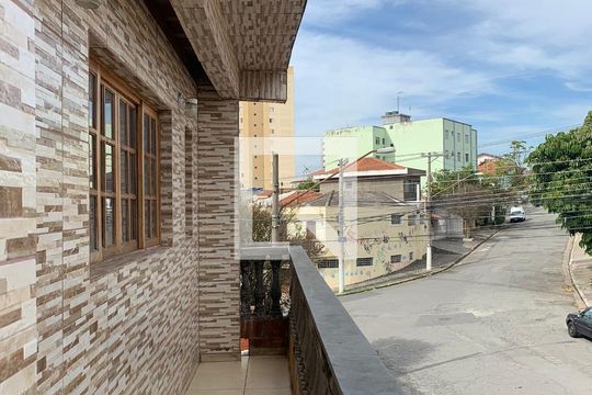 Sacada de casa de condomínio à venda com 2 quartos, 800m² em Jardim Vila Galvão, Guarulhos