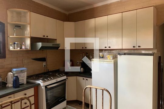 Cozinha de casa de condomínio à venda com 2 quartos, 800m² em Jardim Vila Galvão, Guarulhos