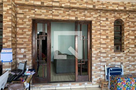 Entrada sala de casa de condomínio à venda com 2 quartos, 800m² em Jardim Vila Galvão, Guarulhos
