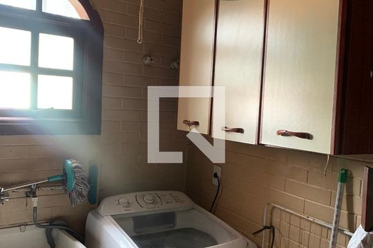 Lavanderia de casa de condomínio à venda com 2 quartos, 800m² em Jardim Vila Galvão, Guarulhos