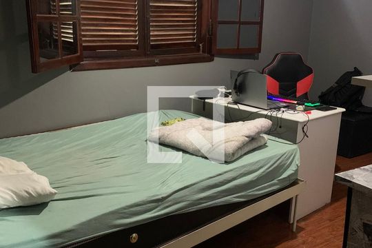 Quarto 1 de casa de condomínio à venda com 2 quartos, 800m² em Jardim Vila Galvão, Guarulhos