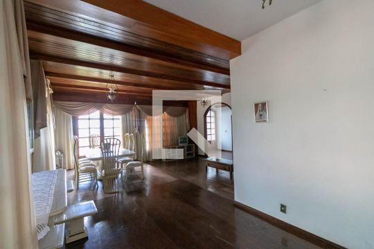 Sala de casa à venda com 4 quartos, 513m² em Belvedere, Belo Horizonte
