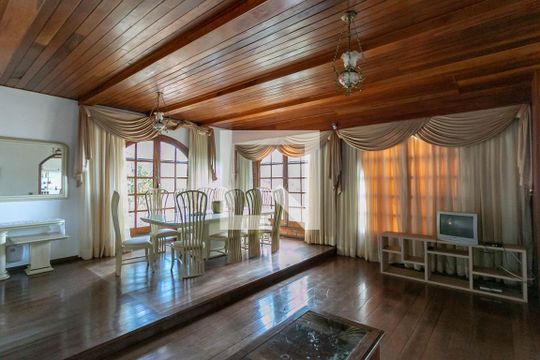 Sala de casa à venda com 4 quartos, 513m² em Belvedere, Belo Horizonte