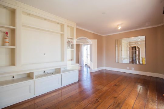 Sala de Estar de apartamento à venda com 3 quartos, 167m² em Vila Andrade, São Paulo