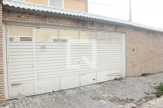 Fachada de casa à venda com 3 quartos, 115m² em Jardim Sabara, São Paulo