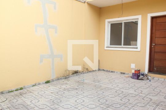 Garagem de casa à venda com 3 quartos, 108m² em Jardim Sabara, São Paulo