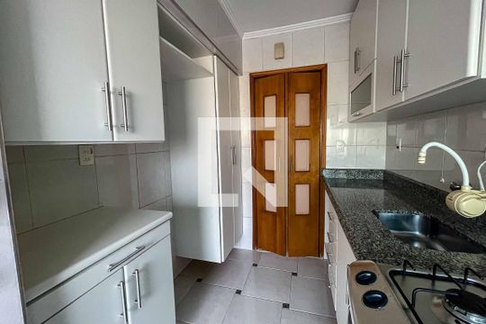 Cozinha de apartamento à venda com 2 quartos, 56m² em Santana, São Paulo