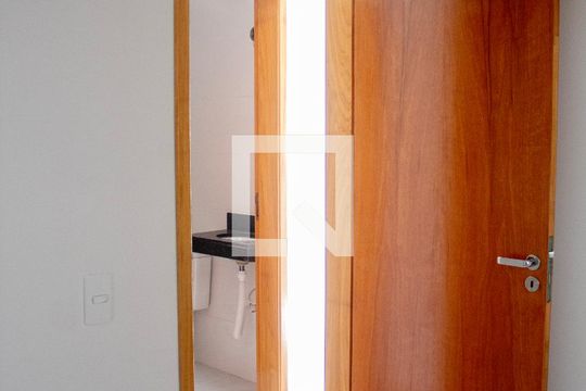 Quarto 1 de apartamento para alugar com 2 quartos, 41m² em Vila Isolina Mazzei, São Paulo