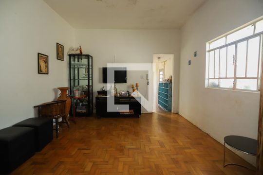 Sala de casa à venda com 2 quartos, 110m² em Vila Ipojuca, São Paulo