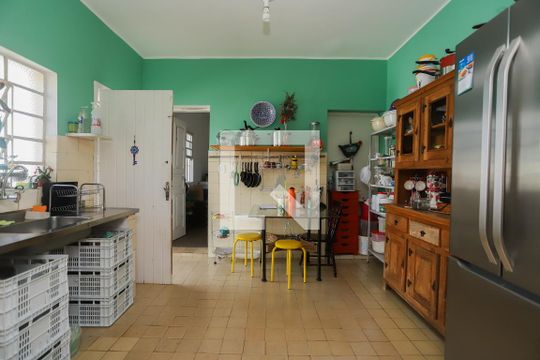 Cozinha de casa à venda com 2 quartos, 110m² em Vila Ipojuca, São Paulo