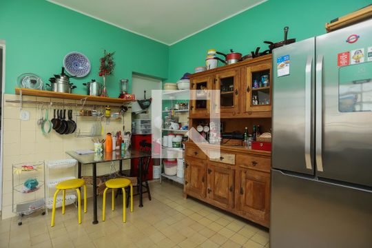 Cozinha de casa à venda com 2 quartos, 110m² em Vila Ipojuca, São Paulo