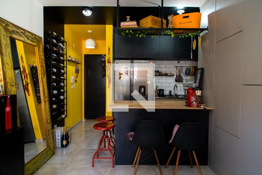 Cozinha de apartamento à venda com 1 quarto, 50m² em Mirandópolis, São Paulo