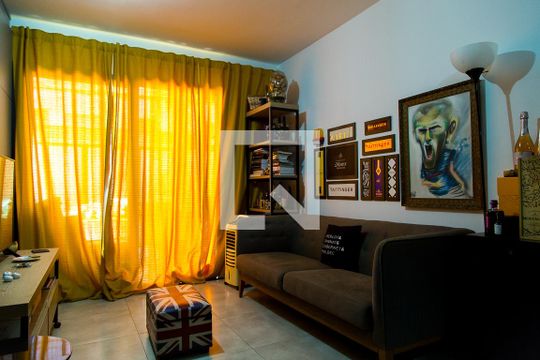 Sala de apartamento à venda com 1 quarto, 50m² em Mirandópolis, São Paulo