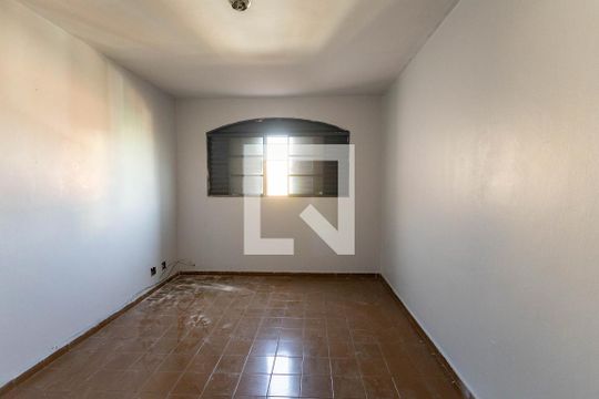 Suíte de apartamento para alugar com 2 quartos, 50m² em Setor Campinas, Goiânia