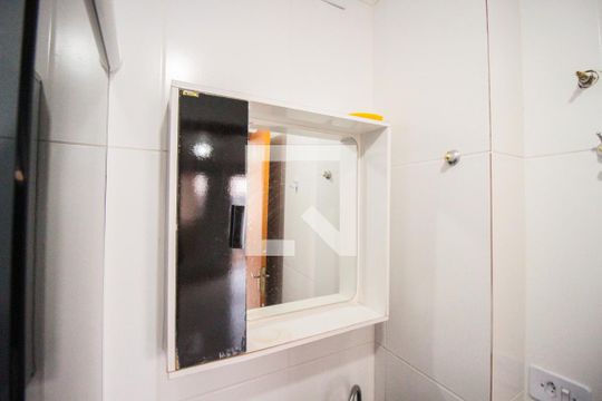 Banheiro de apartamento à venda com 1 quarto, 40m² em Vila Lourdes, São Paulo