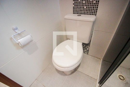 Banheiro de apartamento à venda com 1 quarto, 40m² em Vila Lourdes, São Paulo