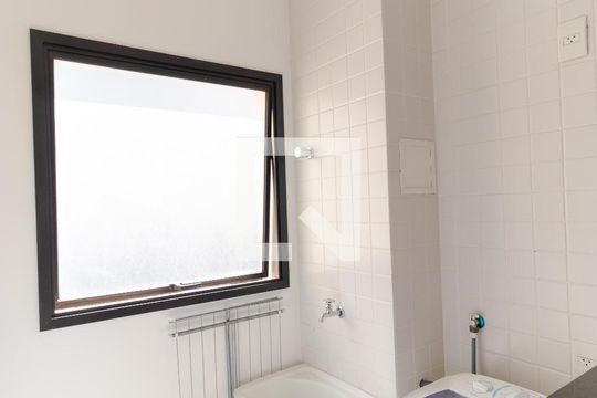 Área de Serviço de apartamento para alugar com 1 quarto, 62m² em Cambuí, Campinas