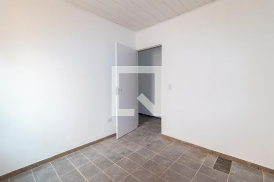 Quarto 1 de casa para alugar com 2 quartos, 60m² em Jardim Franca, São Paulo