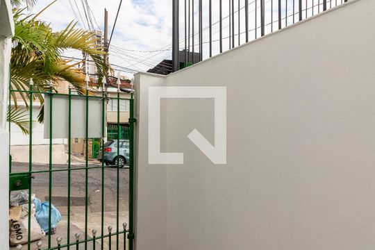 Corredor de Entrada de casa para alugar com 2 quartos, 60m² em Jardim Franca, São Paulo