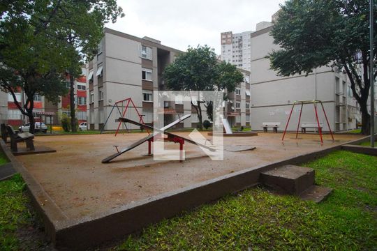 Área Comum - Playground de apartamento à venda com 2 quartos, 49m² em Jardim Itu Sabará, Porto Alegre