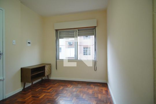 Sala de apartamento à venda com 2 quartos, 49m² em Jardim Itu Sabará, Porto Alegre