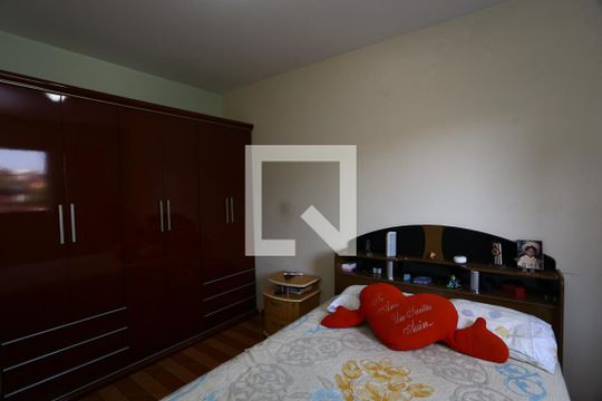 Quarto 1 de casa para alugar com 3 quartos, 90m² em Parque Pinheiros, Taboão da Serra