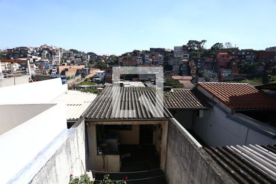 Vista de casa para alugar com 3 quartos, 90m² em Parque Pinheiros, Taboão da Serra