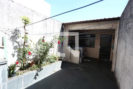 Varanda de casa para alugar com 3 quartos, 90m² em Parque Pinheiros, Taboão da Serra