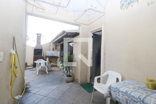 Quintal de casa à venda com 3 quartos, 196m² em Jabaquara, São Paulo