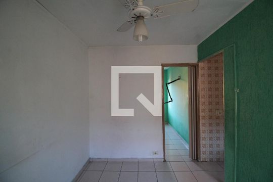 Sala de apartamento para alugar com 2 quartos, 48m² em Conjunto Habitacional Padre Manoel da Nóbrega, São Paulo
