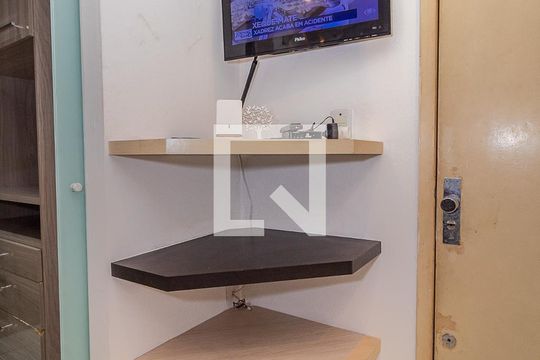 Sala de apartamento à venda com 1 quarto, 32m² em Jardim Leopoldina, Porto Alegre