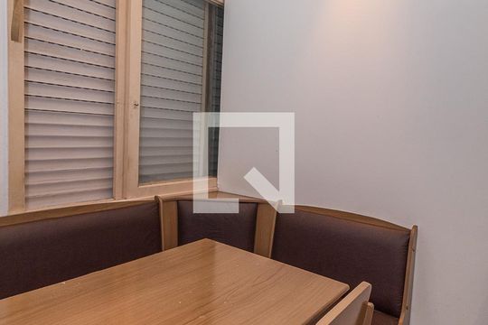 Sala de apartamento à venda com 1 quarto, 32m² em Jardim Leopoldina, Porto Alegre