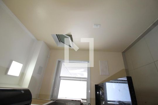 Cozinha de apartamento à venda com 3 quartos, 73m² em Jardim Vila Formosa, São Paulo