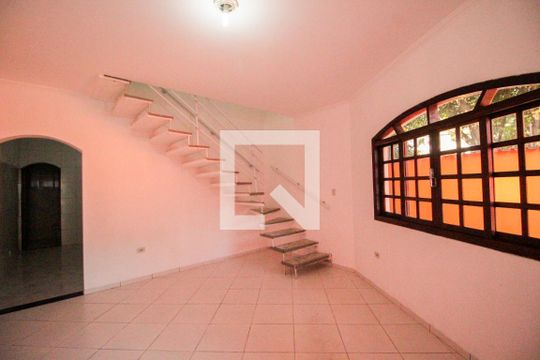 Casa para alugar com 3 quartos, 140m² em Jardim Nossa Senhora do Carmo, São Paulo