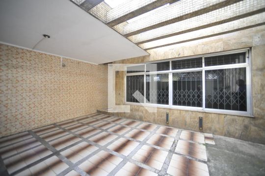 Garagem de casa à venda com 3 quartos, 240m² em Água Rasa, São Paulo