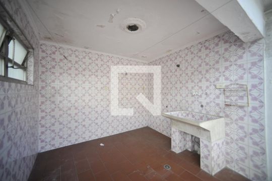 Área de Serviço de casa à venda com 3 quartos, 240m² em Água Rasa, São Paulo
