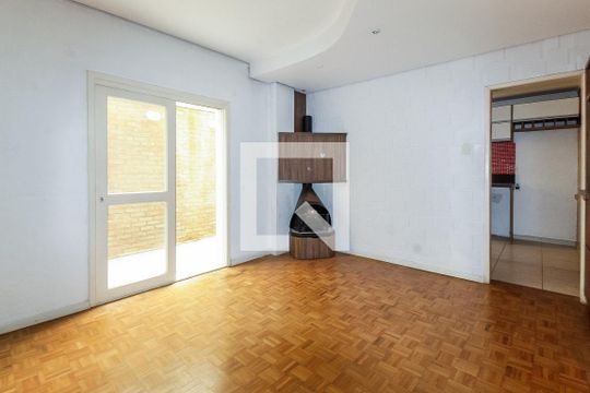 Apartamento à venda com 3 quartos, 77m² em Independência, Porto Alegre