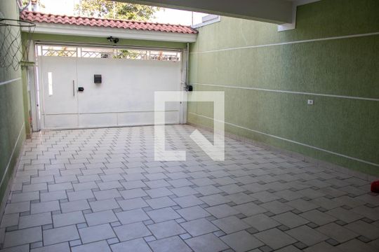 Garagem de casa à venda com 3 quartos, 200m² em Vila Constança, São Paulo