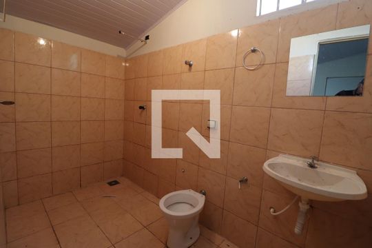 Banheiro de casa para alugar com 1 quarto, 35m² em Osvaldo Rezende, Uberlândia