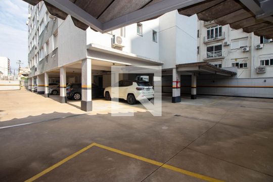 Garagem de apartamento para alugar com 1 quarto, 44m² em Floresta, Porto Alegre