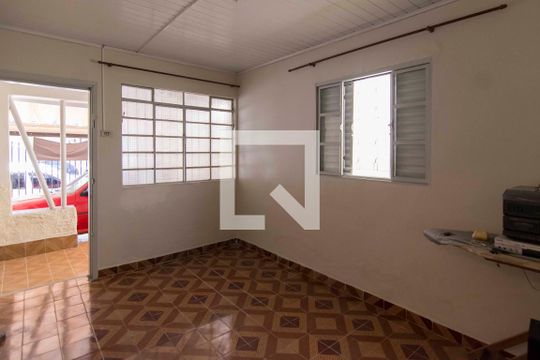 Casa à venda com 2 quartos, 240m² em Parque Peruche, São Paulo